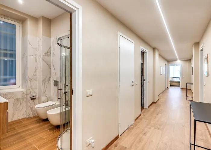 Downtown Srl - Croce Di Malta Royale Apartman