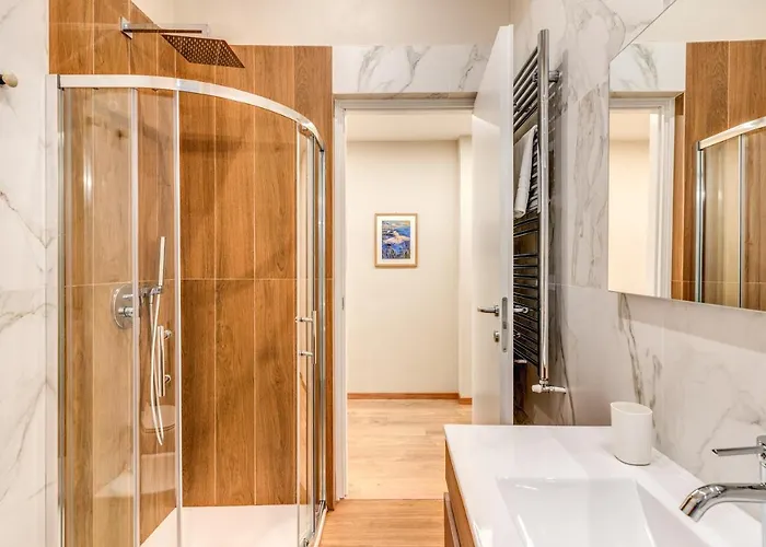 Downtown Srl - Croce Di Malta Royale La Spezia