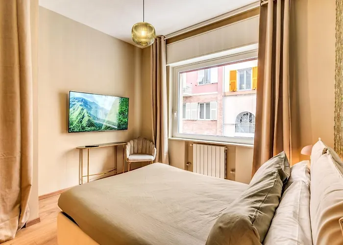 Downtown Srl - Croce Di Malta Royale Apartman